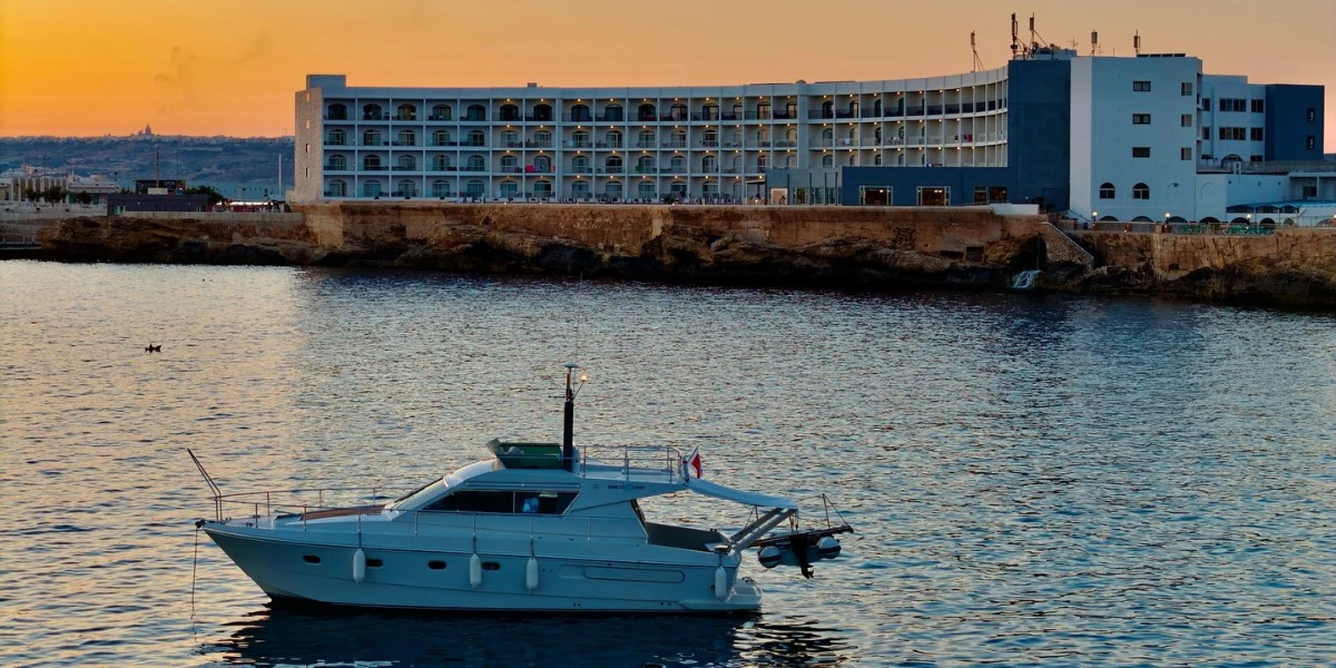 Paradise Bay Hotel Ltd